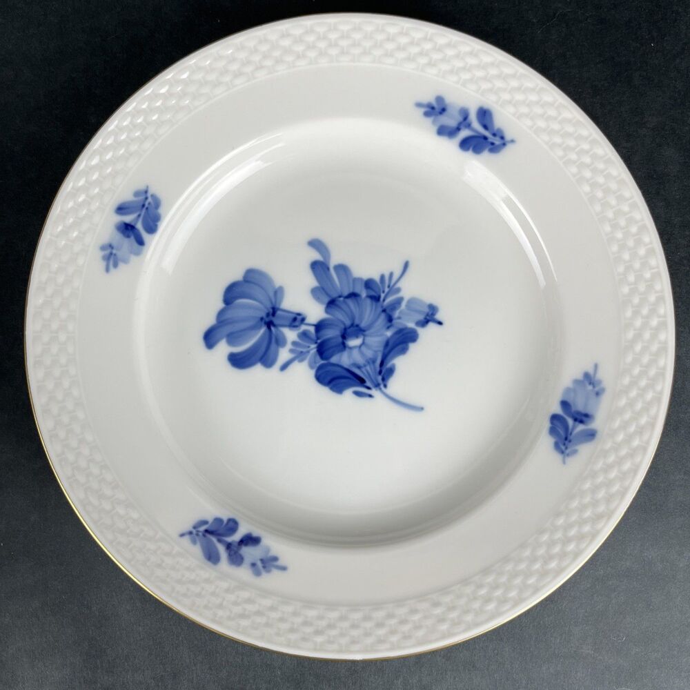 (1 PC) Royal Copenhagen Blue Flowers Braided Plate 8095 EF Hutton Gold Rim‎ EACH